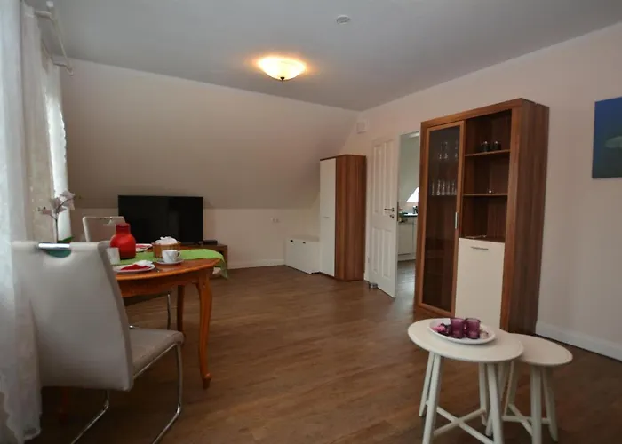 Luetje Huske Zimmer4 Hotel *